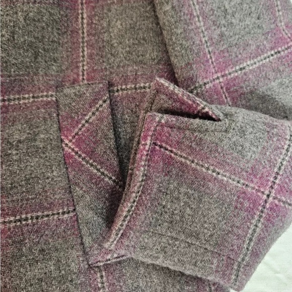 Talbots 2P purple and gray plaid wool blend crop academia business blazer - Picture 4 of 5